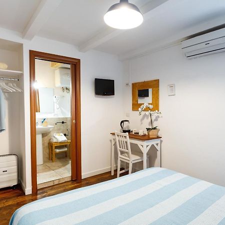 B&B La Corte San Francesco Бари Экстерьер фото